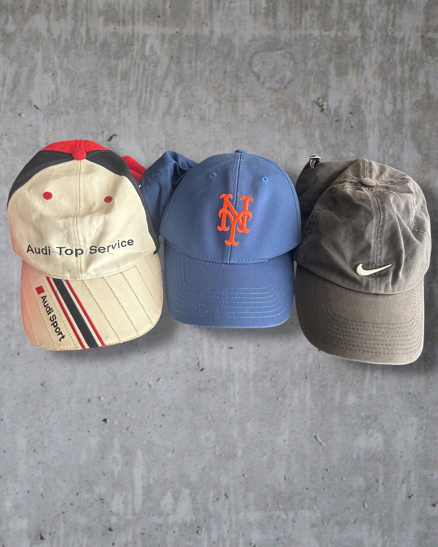 Try-Out Branded Cap Box – 3 Vintage Merkpetten (Mix)